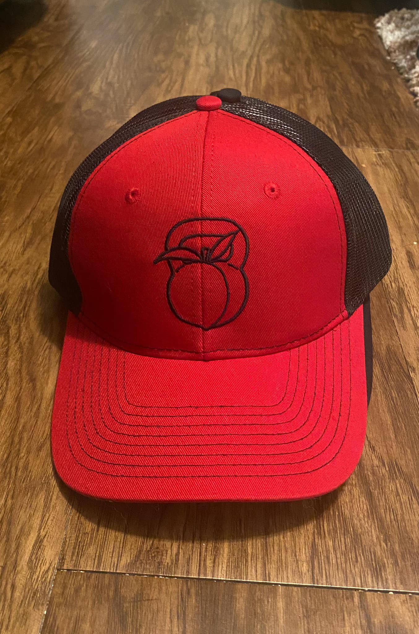 Red & Black Trucker Snap Back - Black Peach